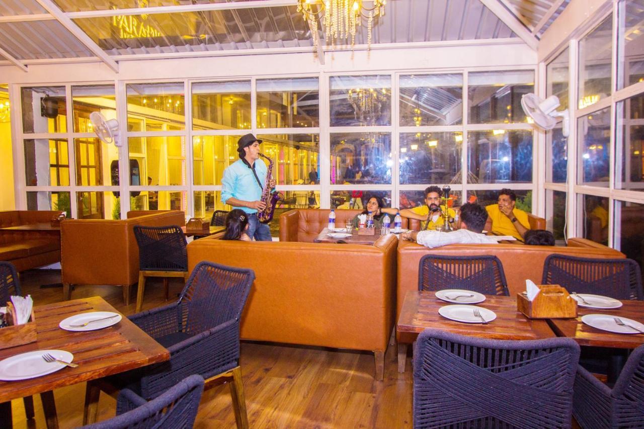 Paradise-The Whitehouse Cafe Manali  Exterior photo